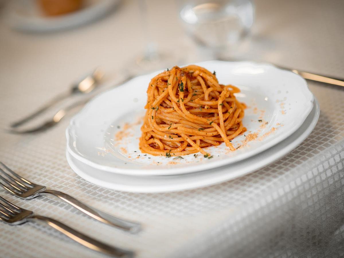 Hotel Milano Фондо Экстерьер фото